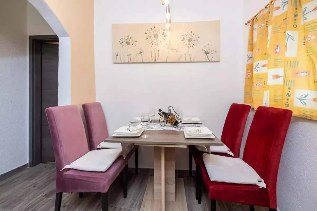 Apartment In Dramalj 39510 Croatia