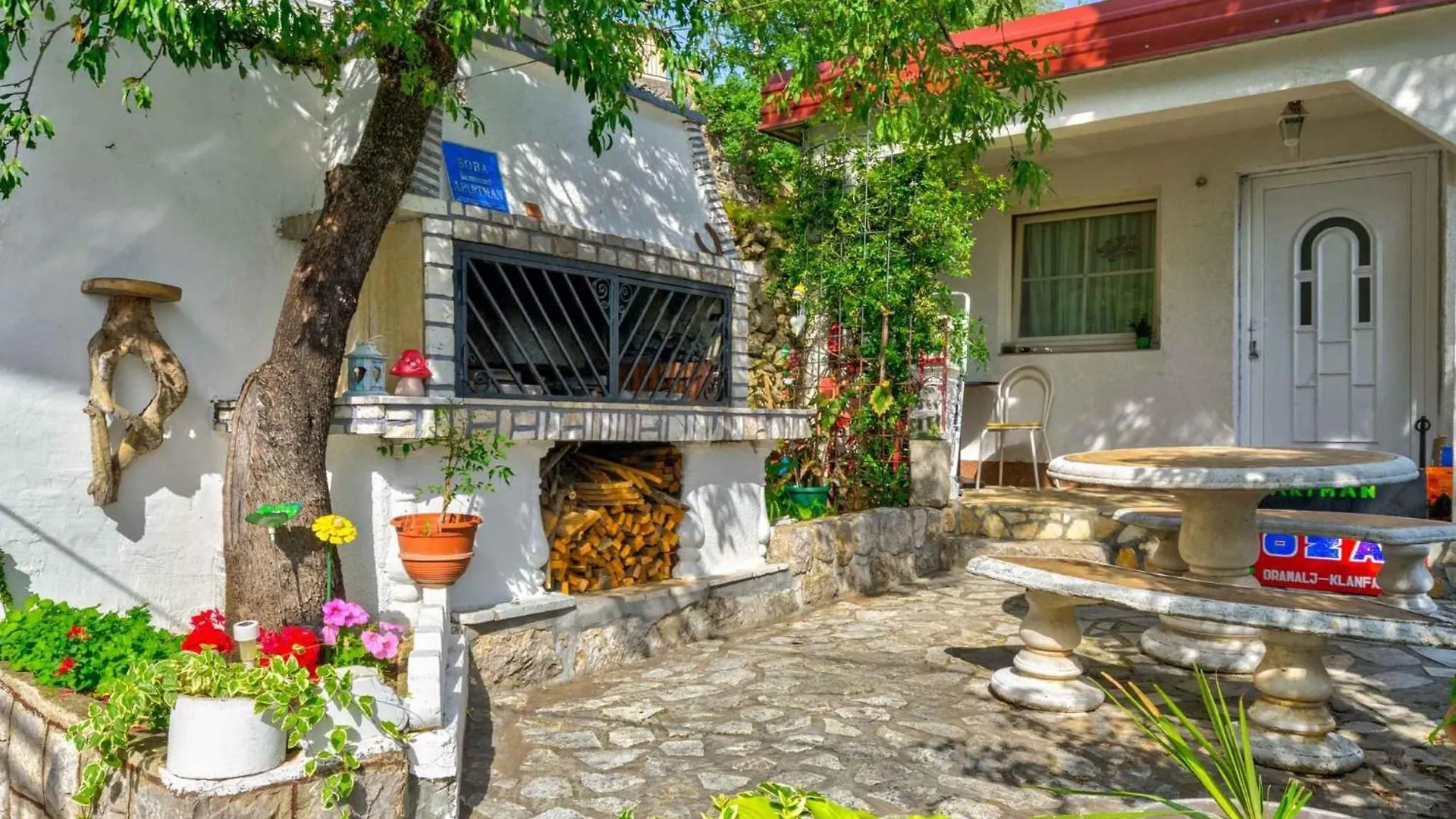 Apartment In Dramalj 39510