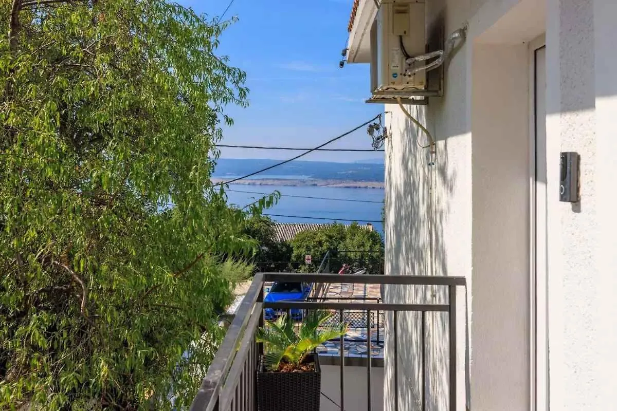 Apartment In Dramalj 39510